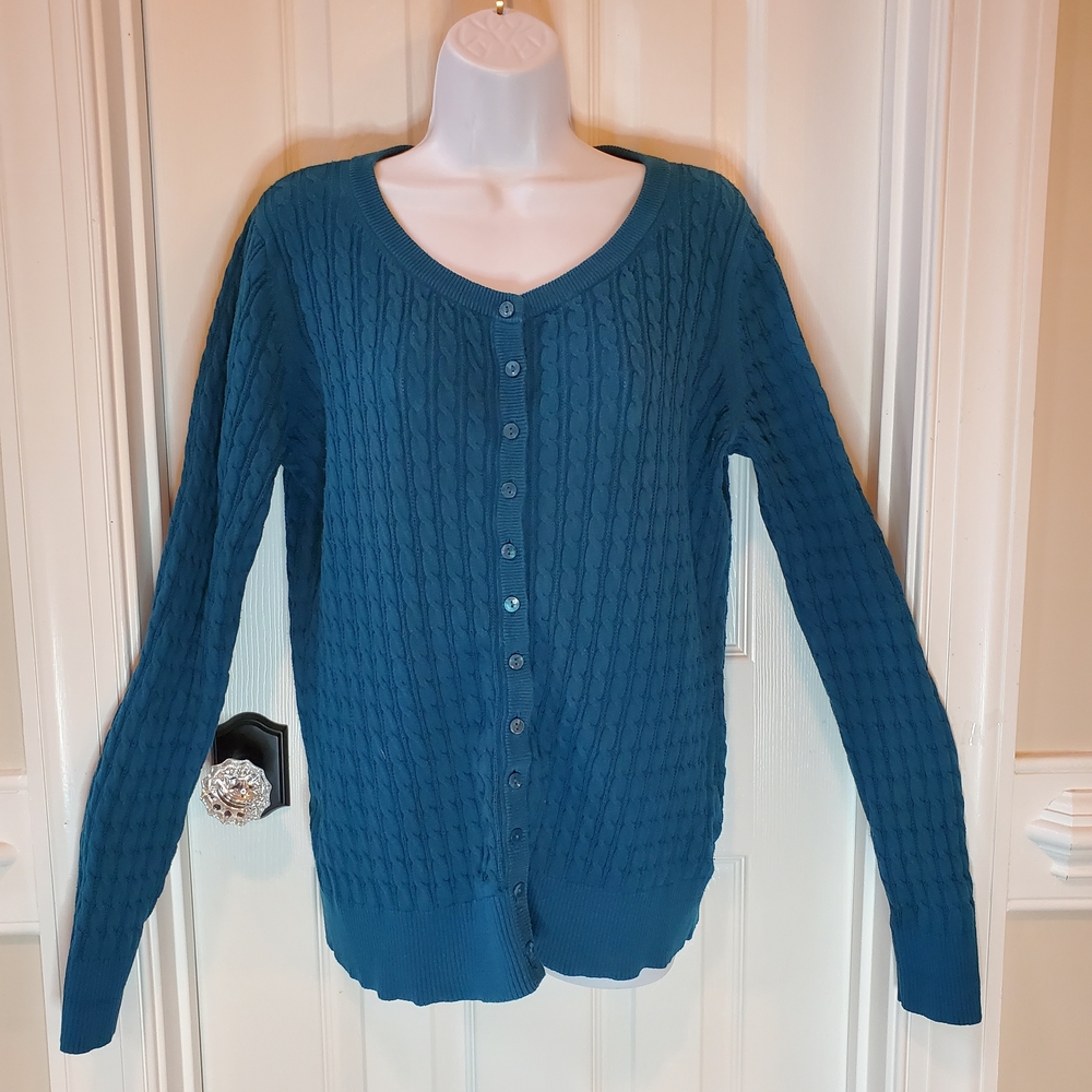 Vintage- Eddie Bauer- Seattle USA- Cable Knit Cardigan- Sz. L